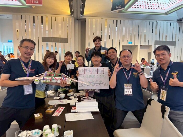 領導團隊競賽冠軍。 吳佳汾/攝影