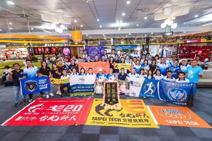 前歷屆老戈特別前往機場送行,為北科戈20勇士加油打氣,並預祝全體隊員完賽順利、再創榮耀。圖片