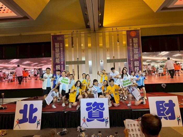 114台北資財班班際表演。 吳佳汾/攝影